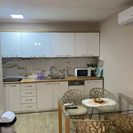 Center Apartman *